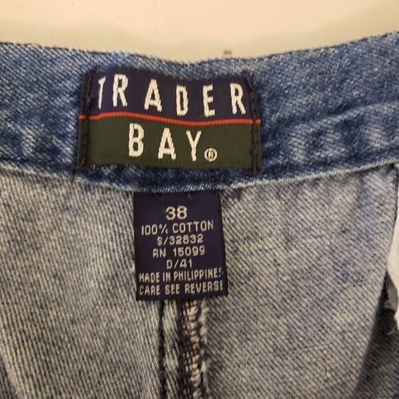 Trader Bay pleated front jean shorts Pre-owned - Picture 3 of 4